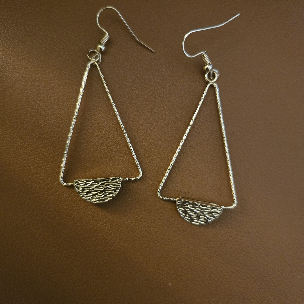 2.5" drop goldtone earrings